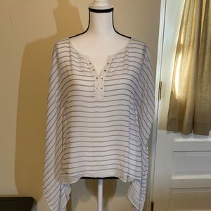 ❤️White House black market (WHBM) unique top size medium